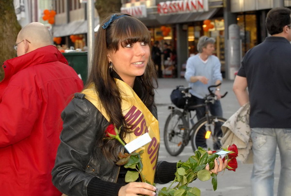 Moonlight Shopping   015.jpg